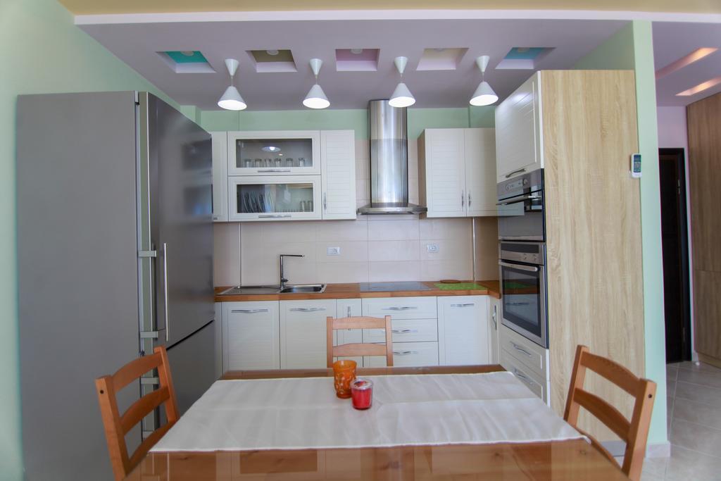 Blue Sea Apartments Sarande Exterior photo